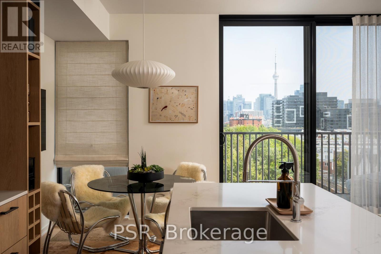 704 41 Dovercourt Rd, Toronto, ON M6J 3W6