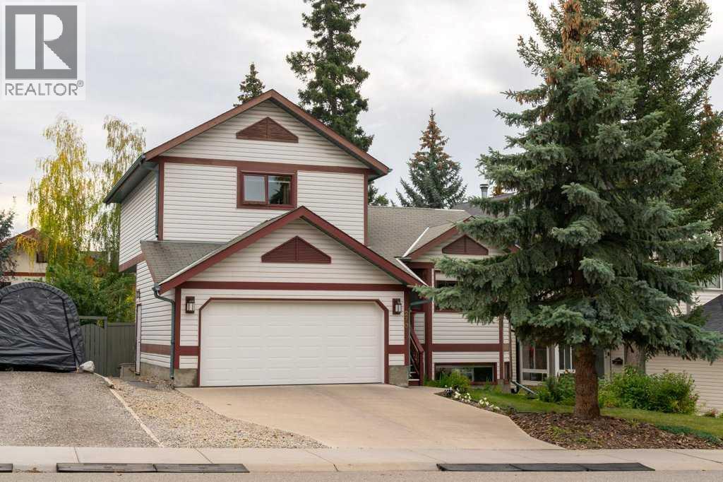 270 Lady Macdonald Dr, Canmore, AB T1W 1H8