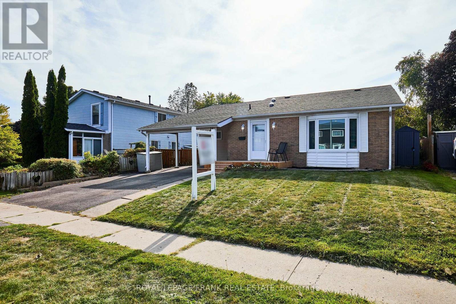 24 Roser Cres, Clarington, ON L1C 3N6