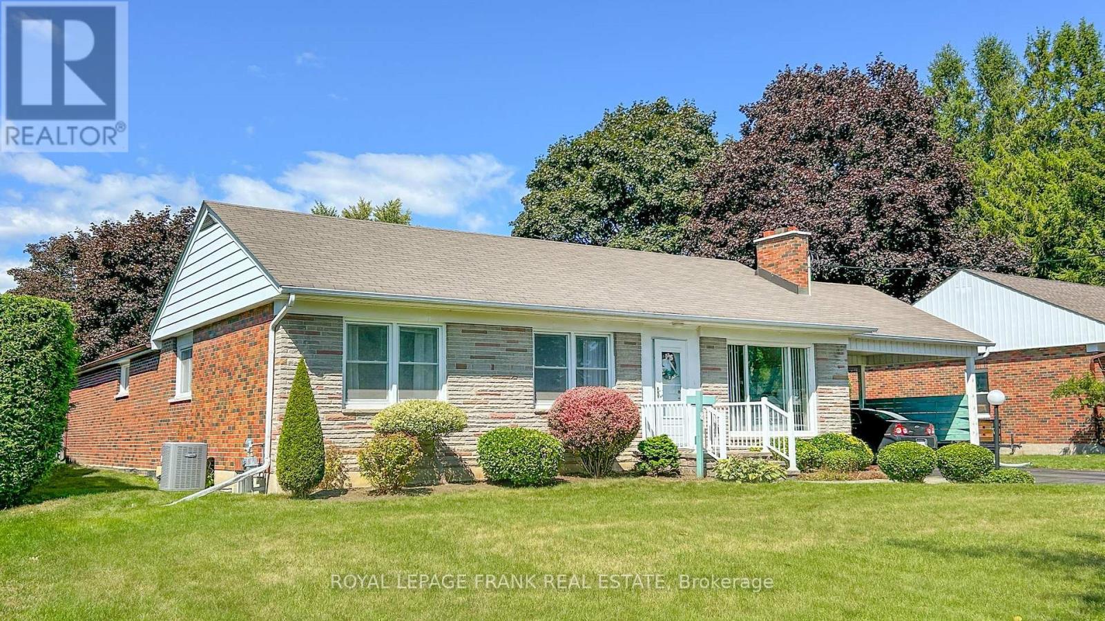 8 Edsall Ave, Clarington Bowmanville, ON L1C 2A8