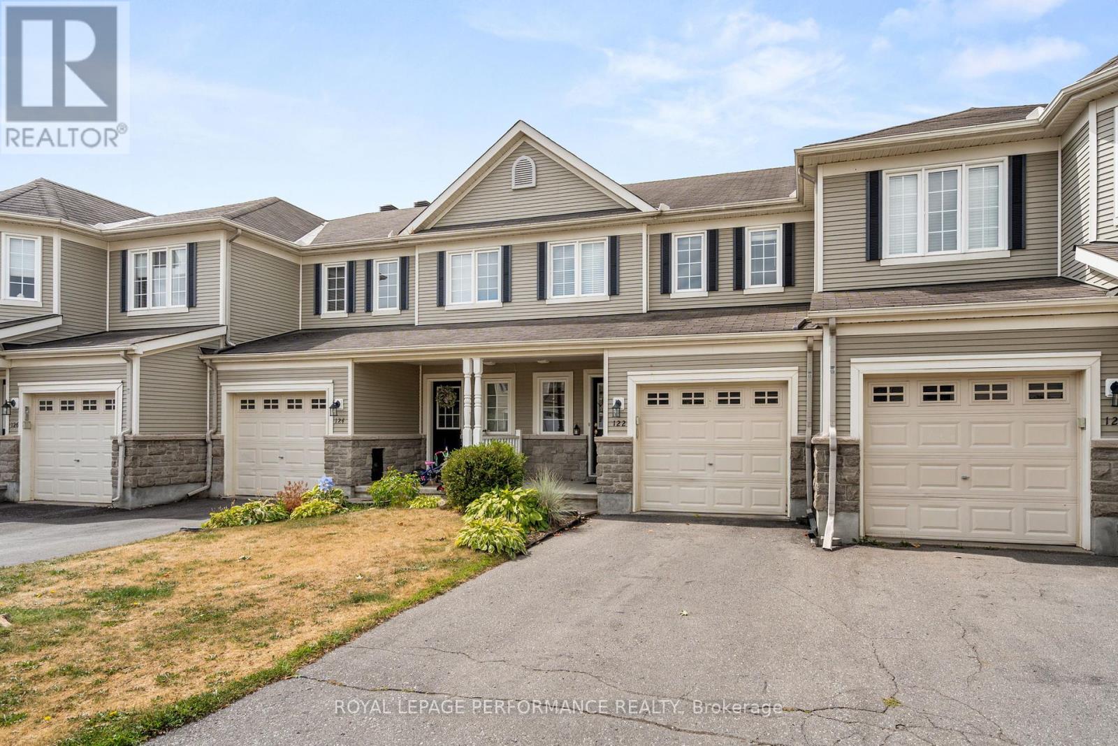 122 Osnabrook Private, Ottawa, ON K2J 0G8
