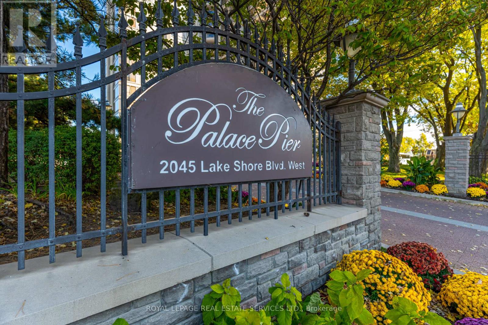 1905 2045 Lake Shore Blvd W, Toronto, ON M8V 2Z6