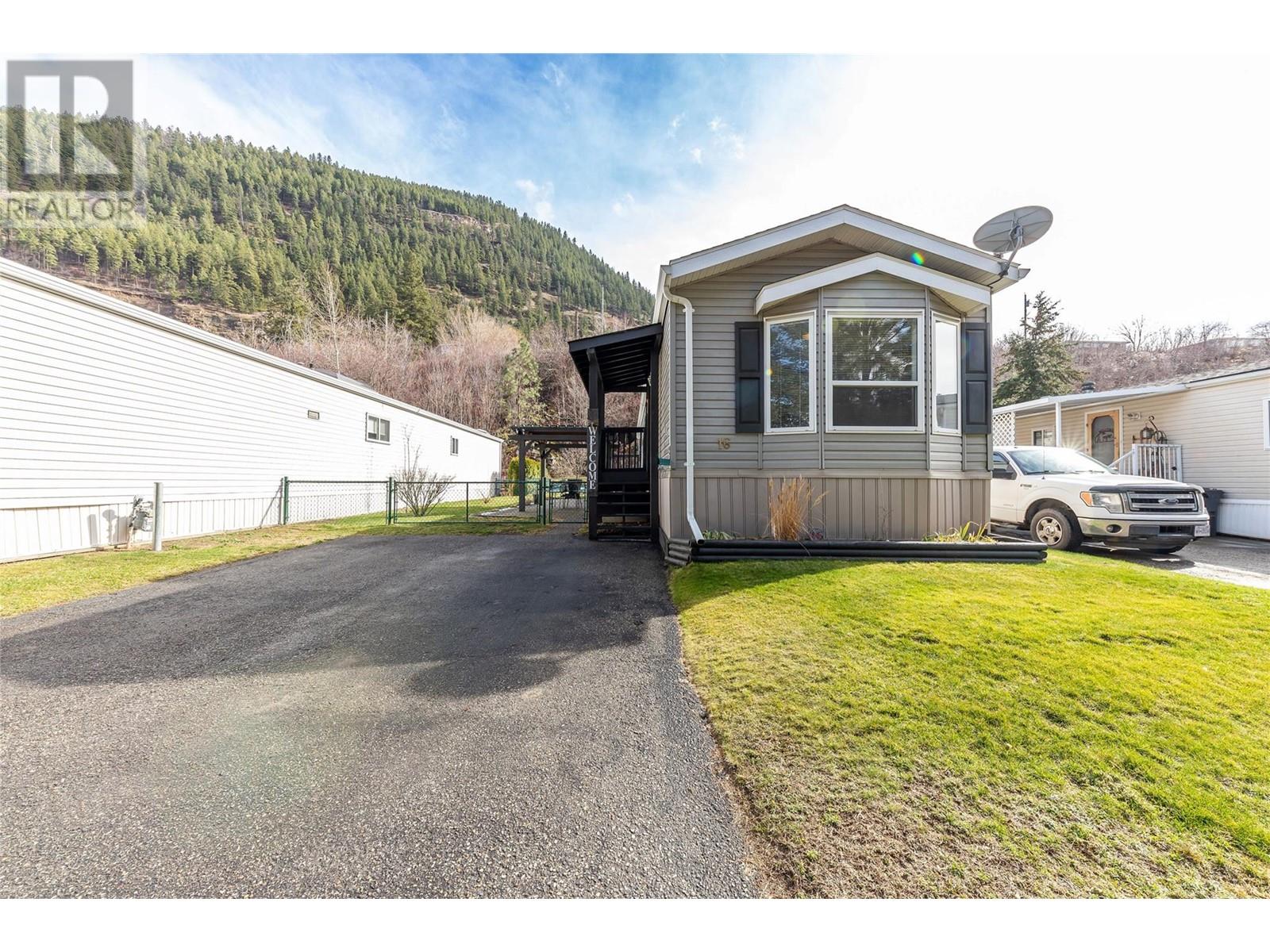 1250 Hillside Avenue Unit 16, Chase, BC V0E 1M0