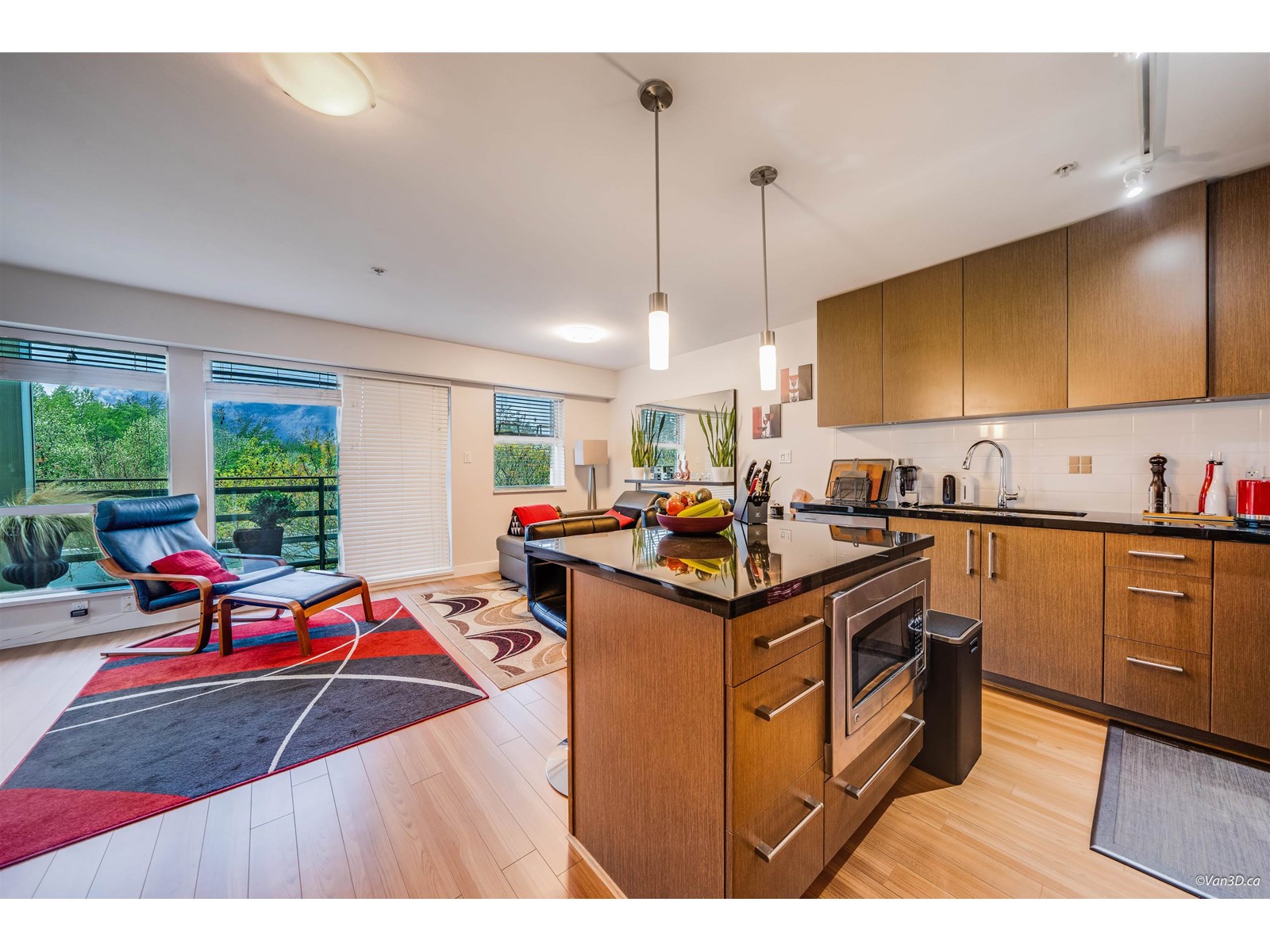 15735 Croydon Drive Unit 313, Surrey, BC V3Z 2L5