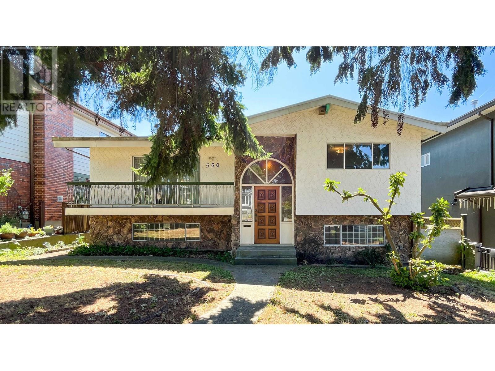 550 E 55th Ave, Vancouver, BC V5X 1N5