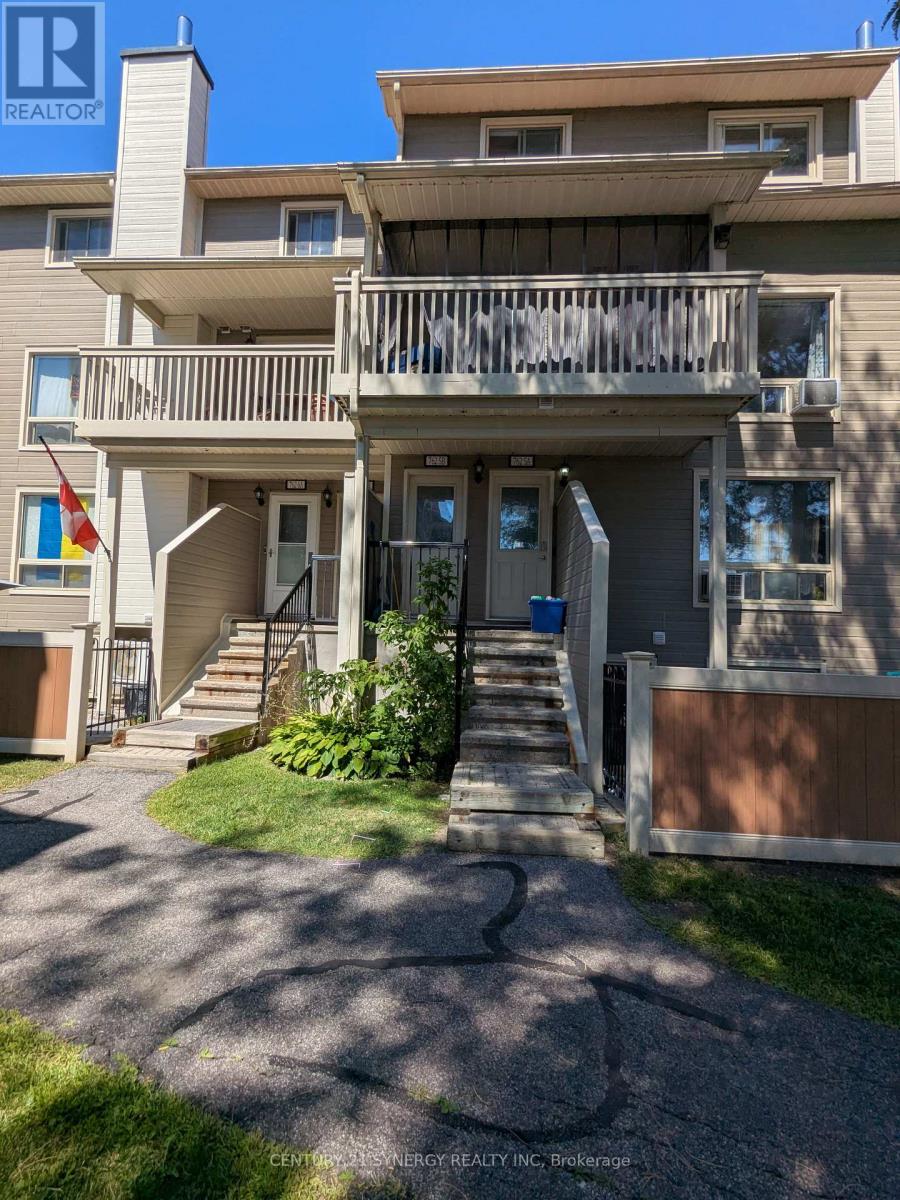 5 Unit 762 St Andre Dr #b, Ottawa, ON K1C 4S7