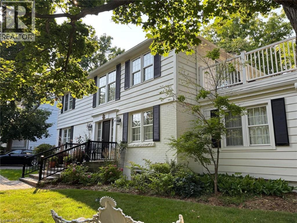 195 William St, Oakville, ON L6J 1C8