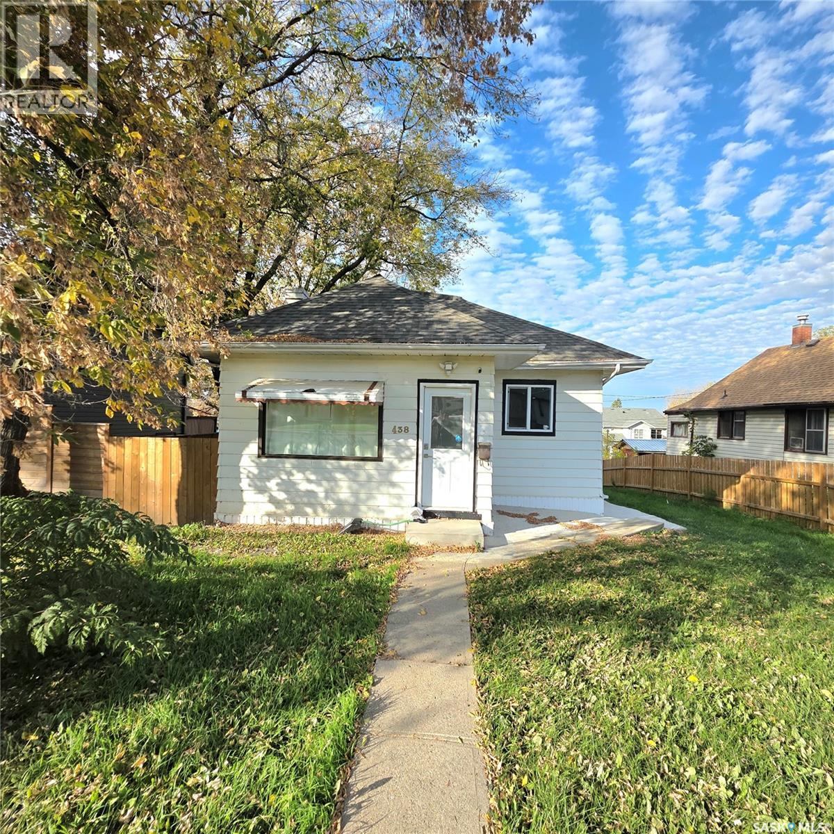 438 22 Street East, Prince Albert, SK S6V 1N5
