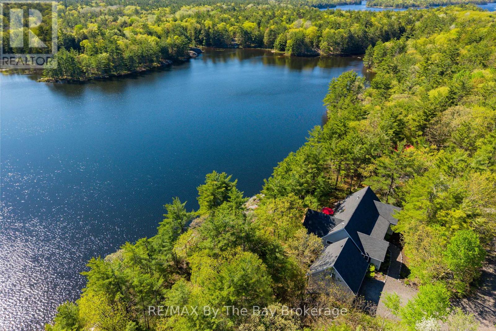 261 Kim T Ln, Georgian Bay, ON L0K 1S0