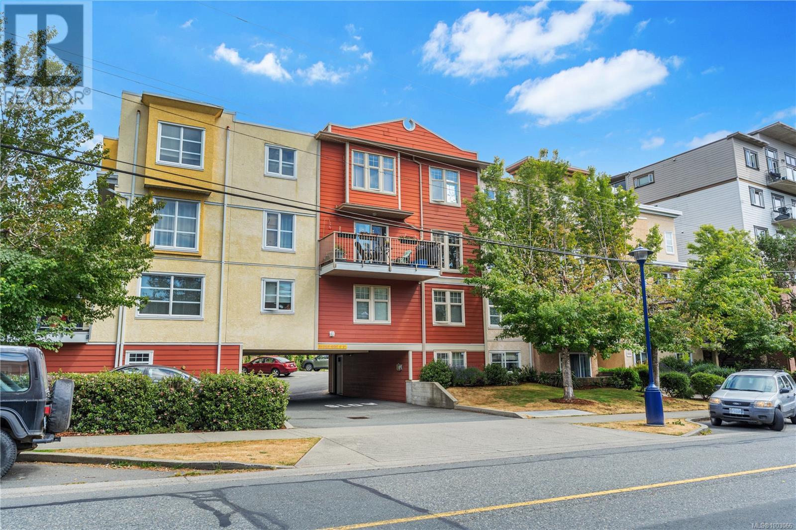 908 Brock Ave Unit 201 Ave, Langford, BC V9B 2X5