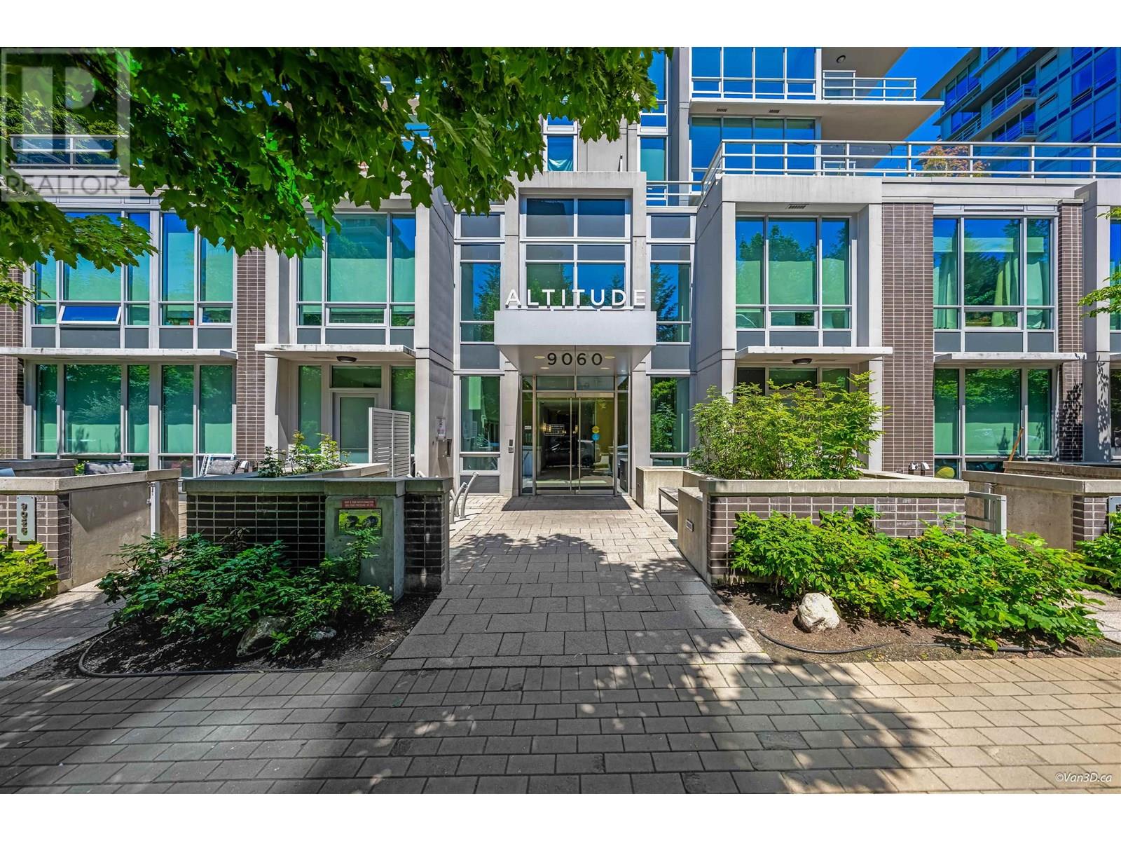 9060 University Crescent Unit 209, Burnaby, BC V5A 0E1