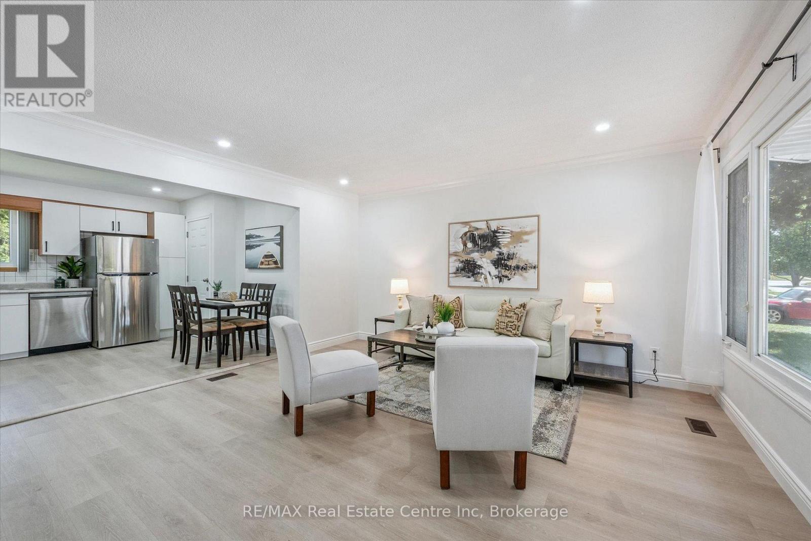 72 Ferndale Ave, Guelph, ON N1E 1B5