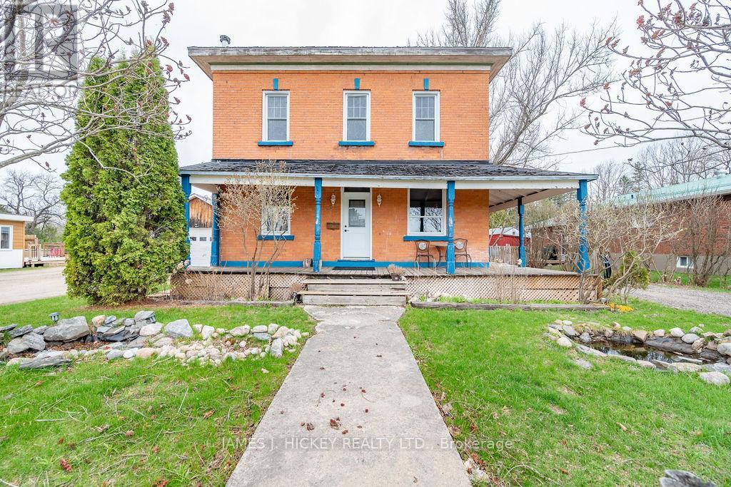 20 Main St, Laurentian Hills, ON K0J 1J0