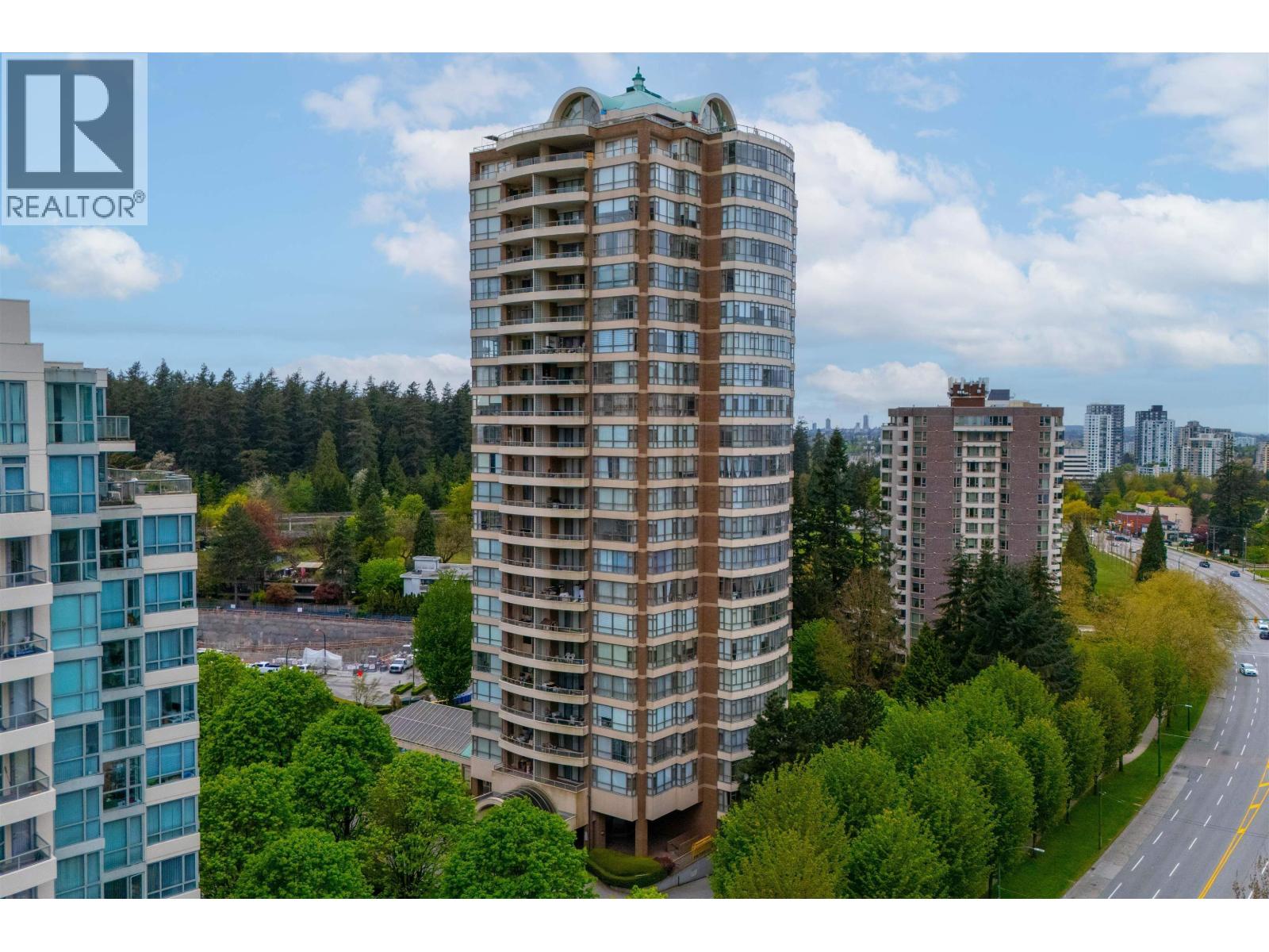 5885 Olive Avenue Unit 1001, Burnaby, BC V5H 4N8