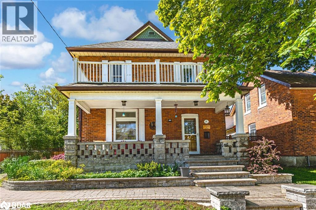 14 Cumberland St, Barrie, ON L4N 2P4