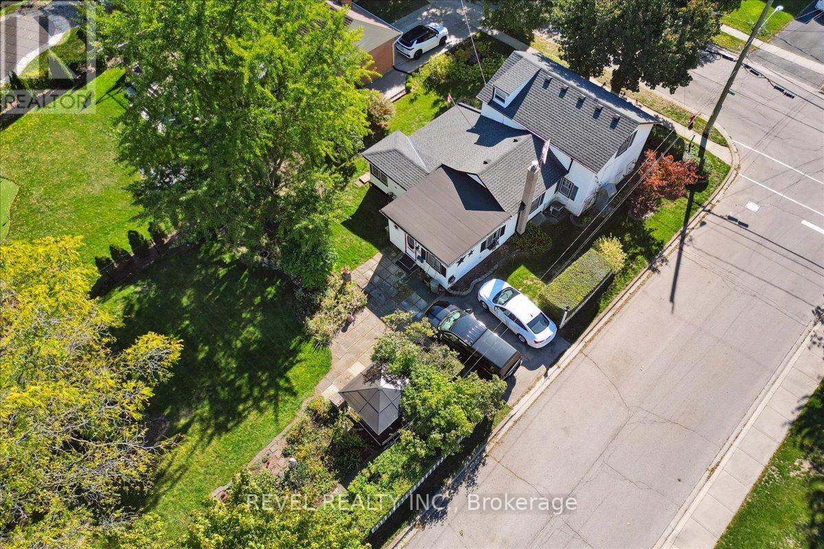 250 Mill St N, Hamilton, ON L0R 2H0
