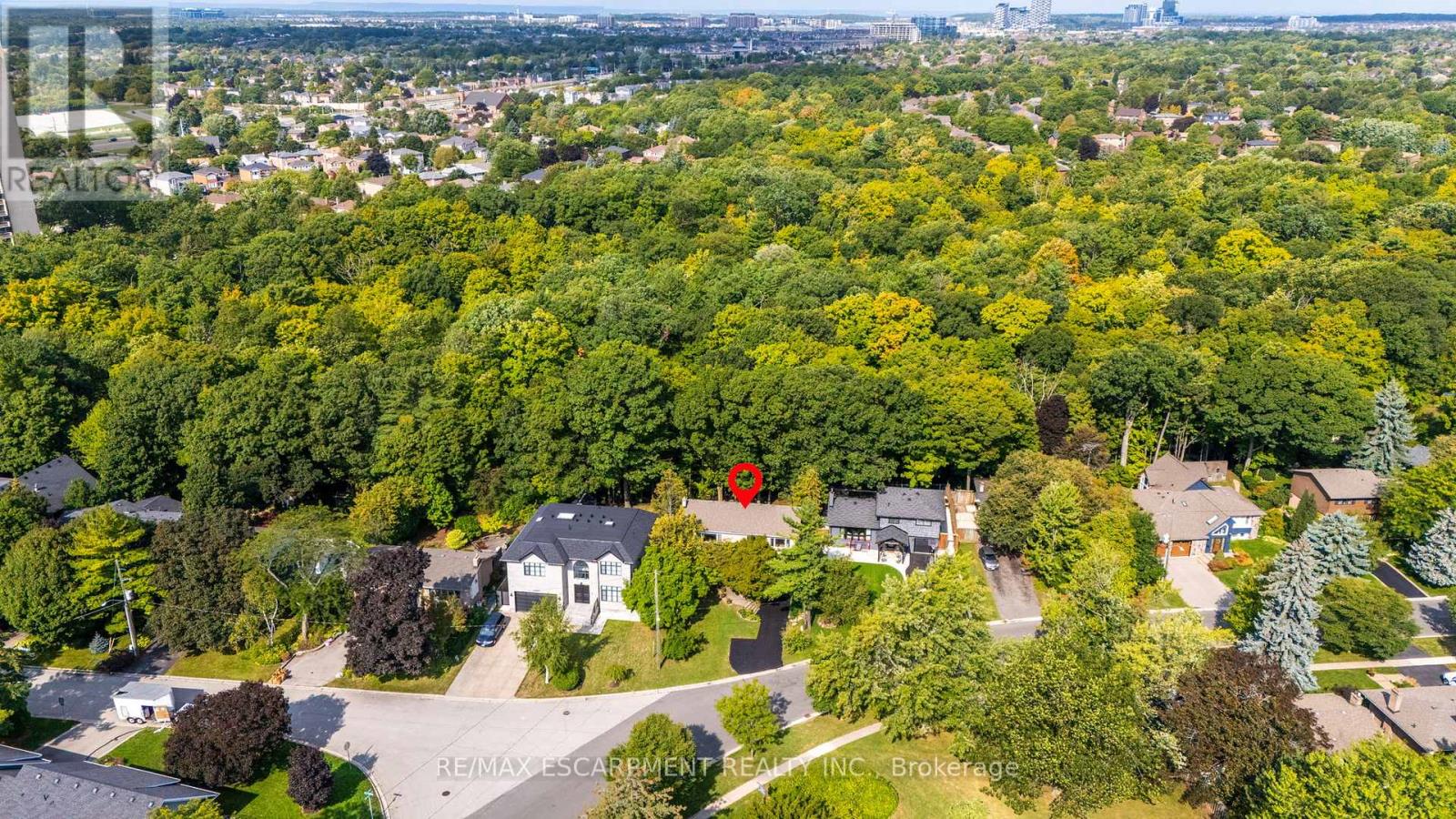463 Grand Blvd, Oakville, ON L6H 1P2