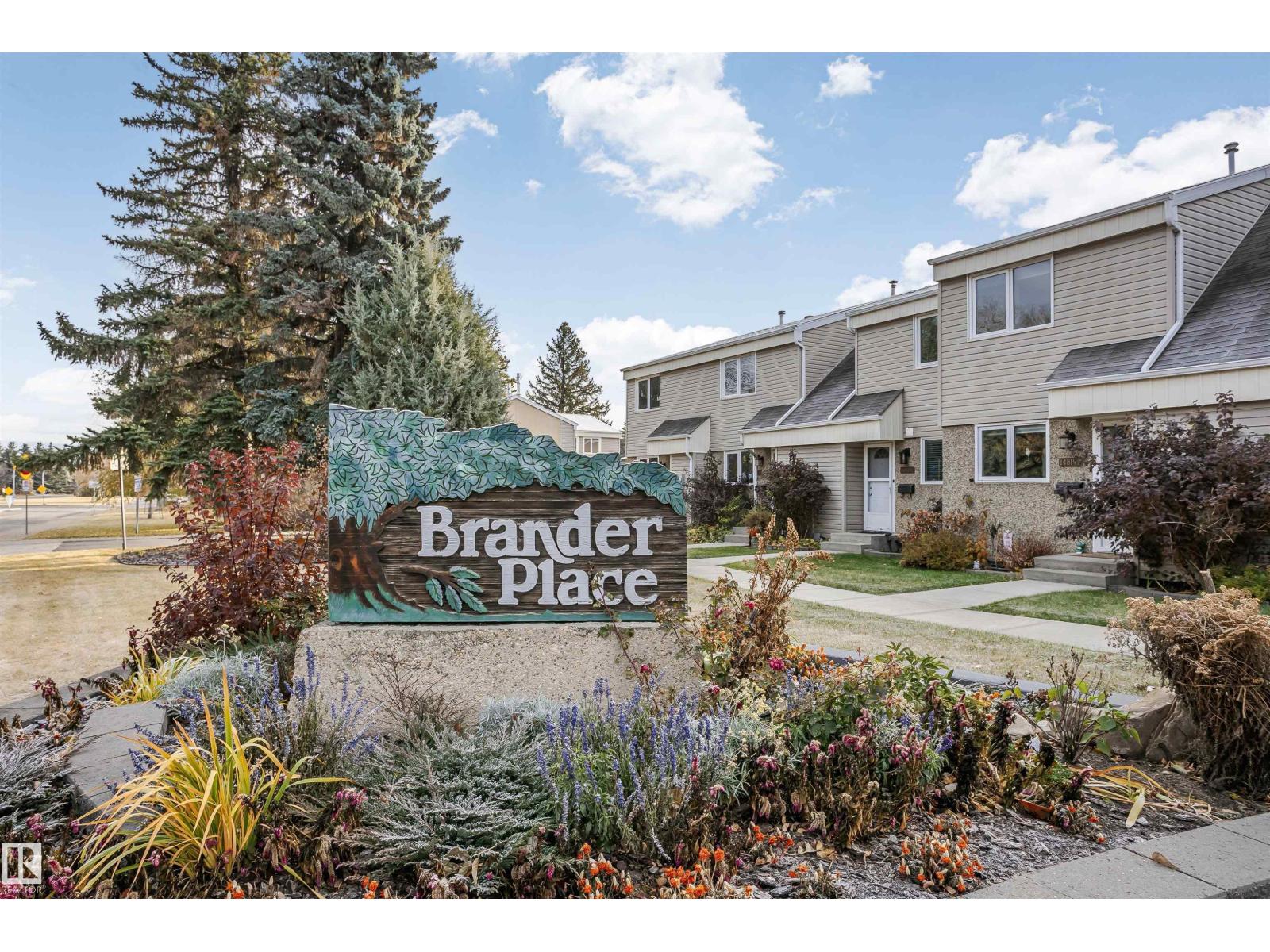 14831 Riverbend Rd NW #d, Edmonton, AB T6H 5A9