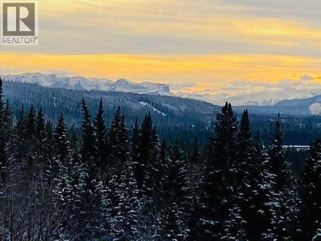 24231 E River Rd, Rural Yellowhead County, AB T7V 0A3