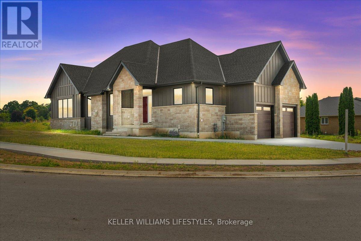 39 E Glen Dr, Lambton Shores, ON N0M 1B0