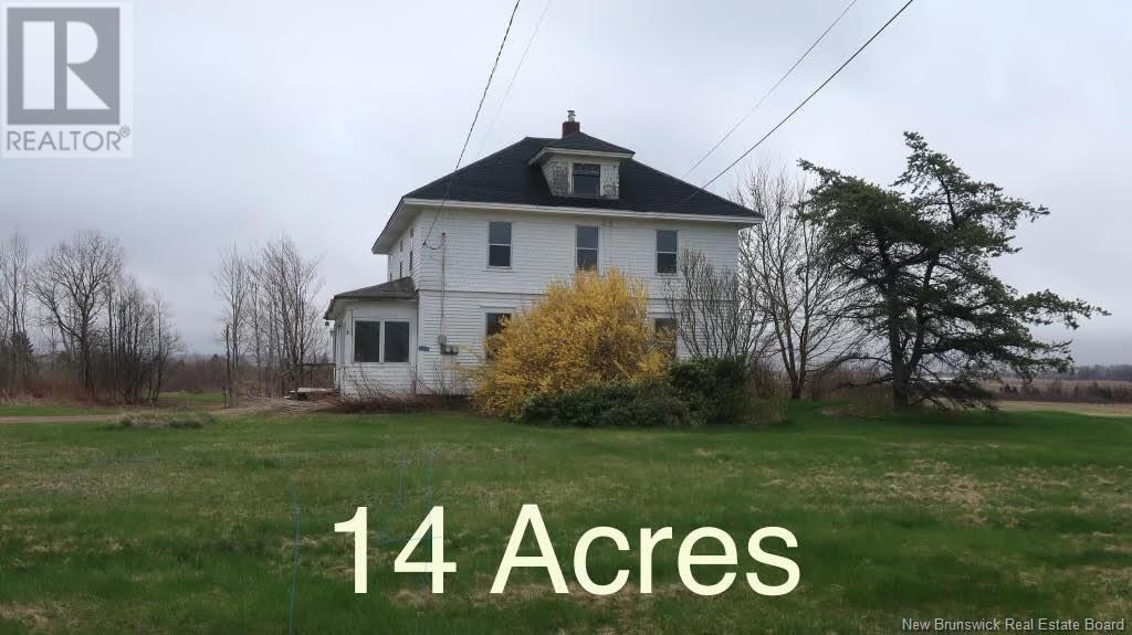 124 Queens Rd, Sackville, NB E4L 2B6