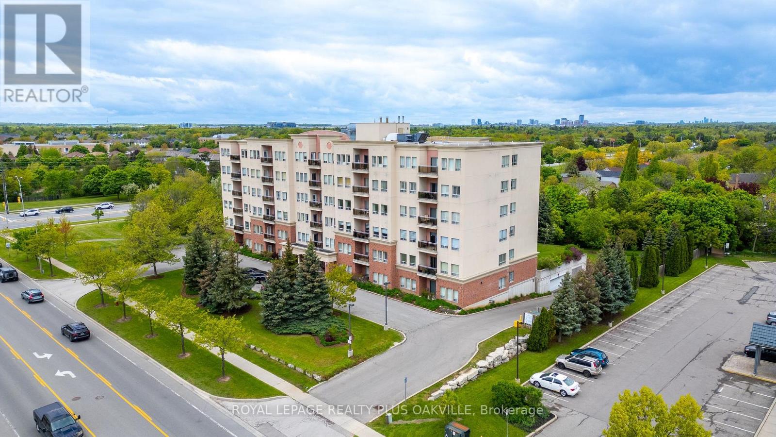 403 1499 Nottinghill Gate, Oakville, ON L6M 5G1