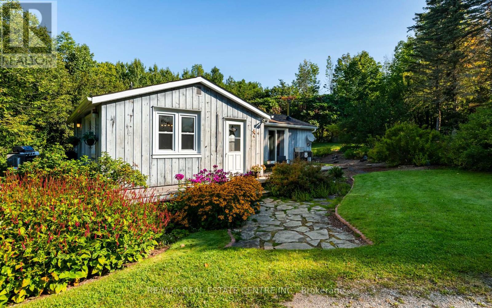 637217 Prince Of Wales Rd, Mulmur, ON L9V 0C2
