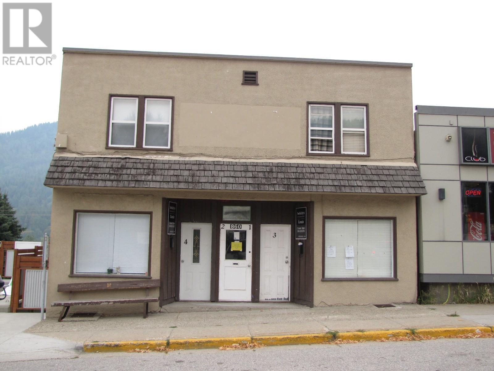 860 Schofield Hwy, Warfield, BC V1R 2G9