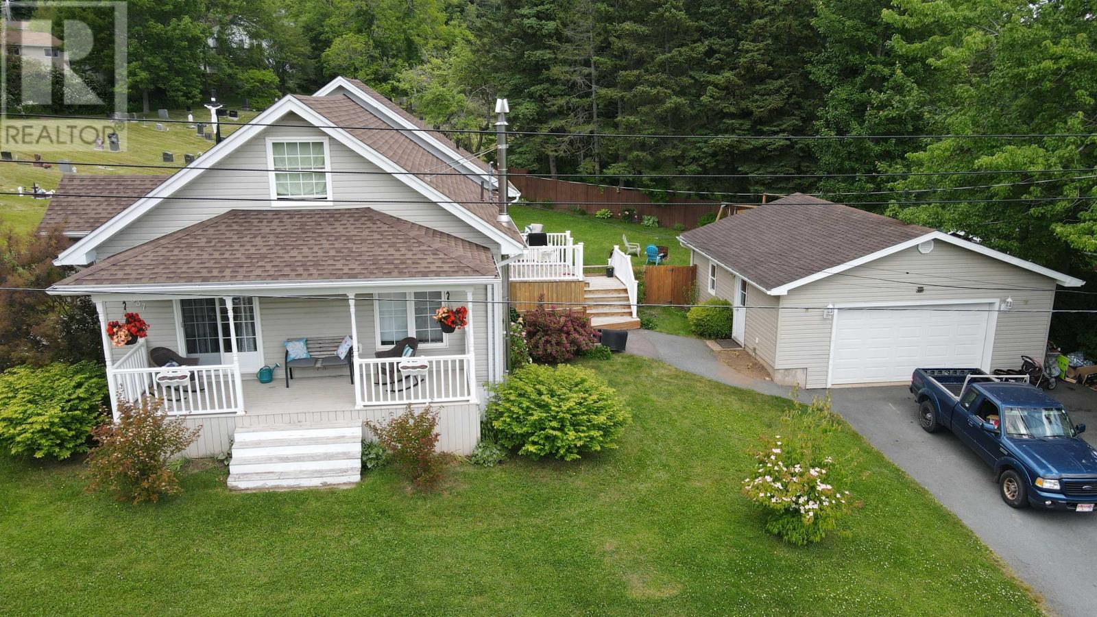 637 Wiley Ave, Windsor, NS B0N 2T0