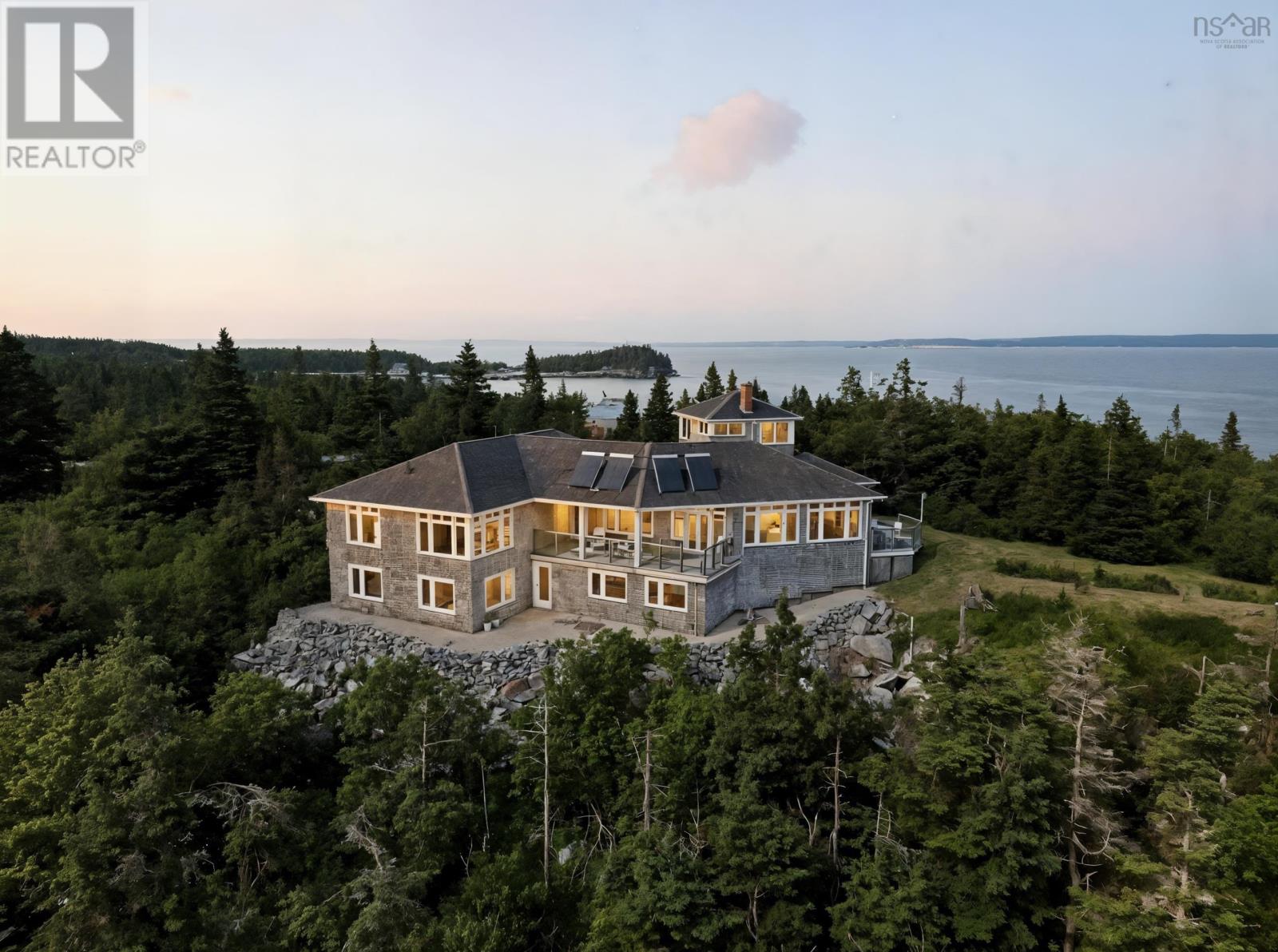 196 White Point Run, Northwest Cove, NS B0J 1T0