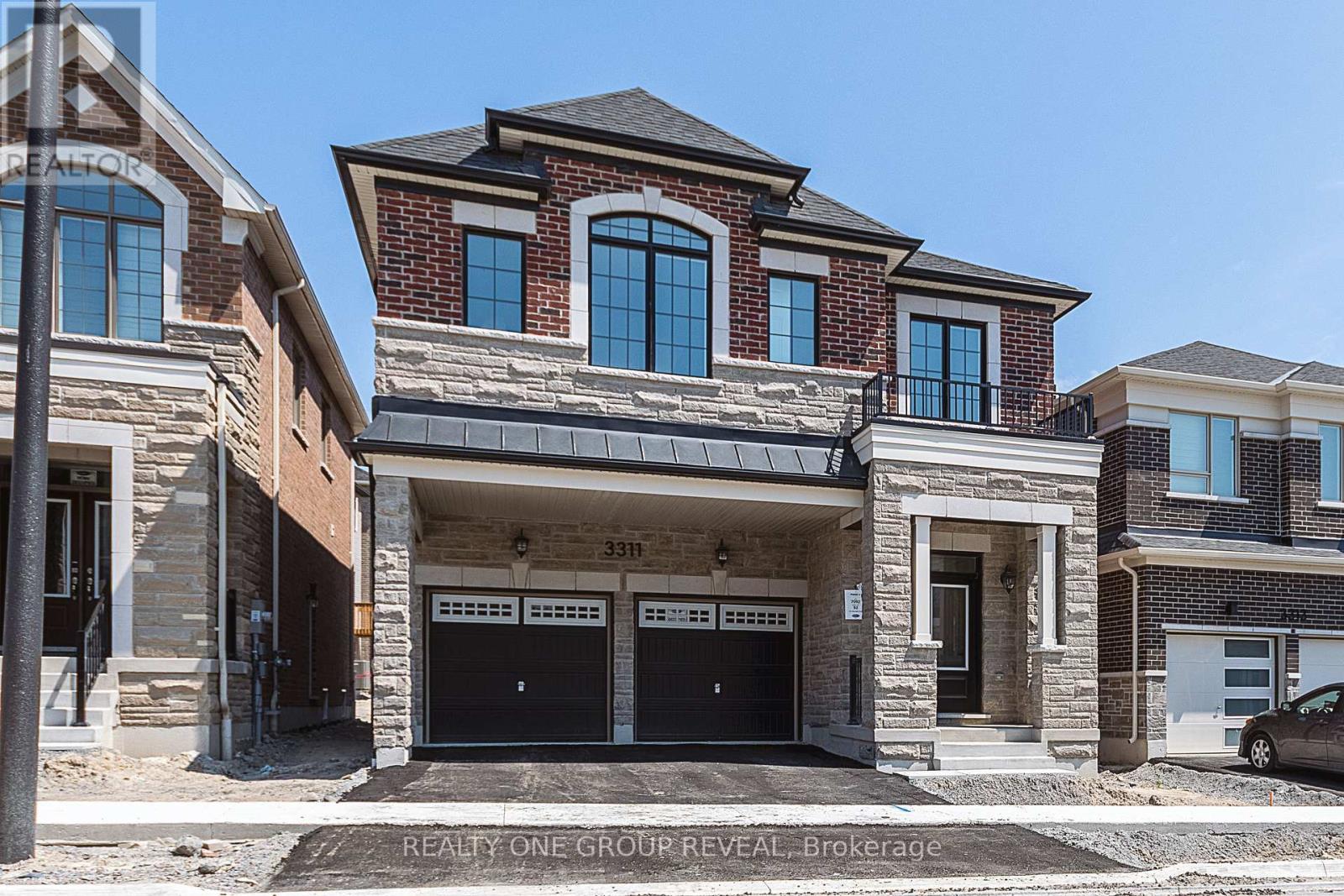3311 Marchington Sq, Pickering, ON L1X 0N1