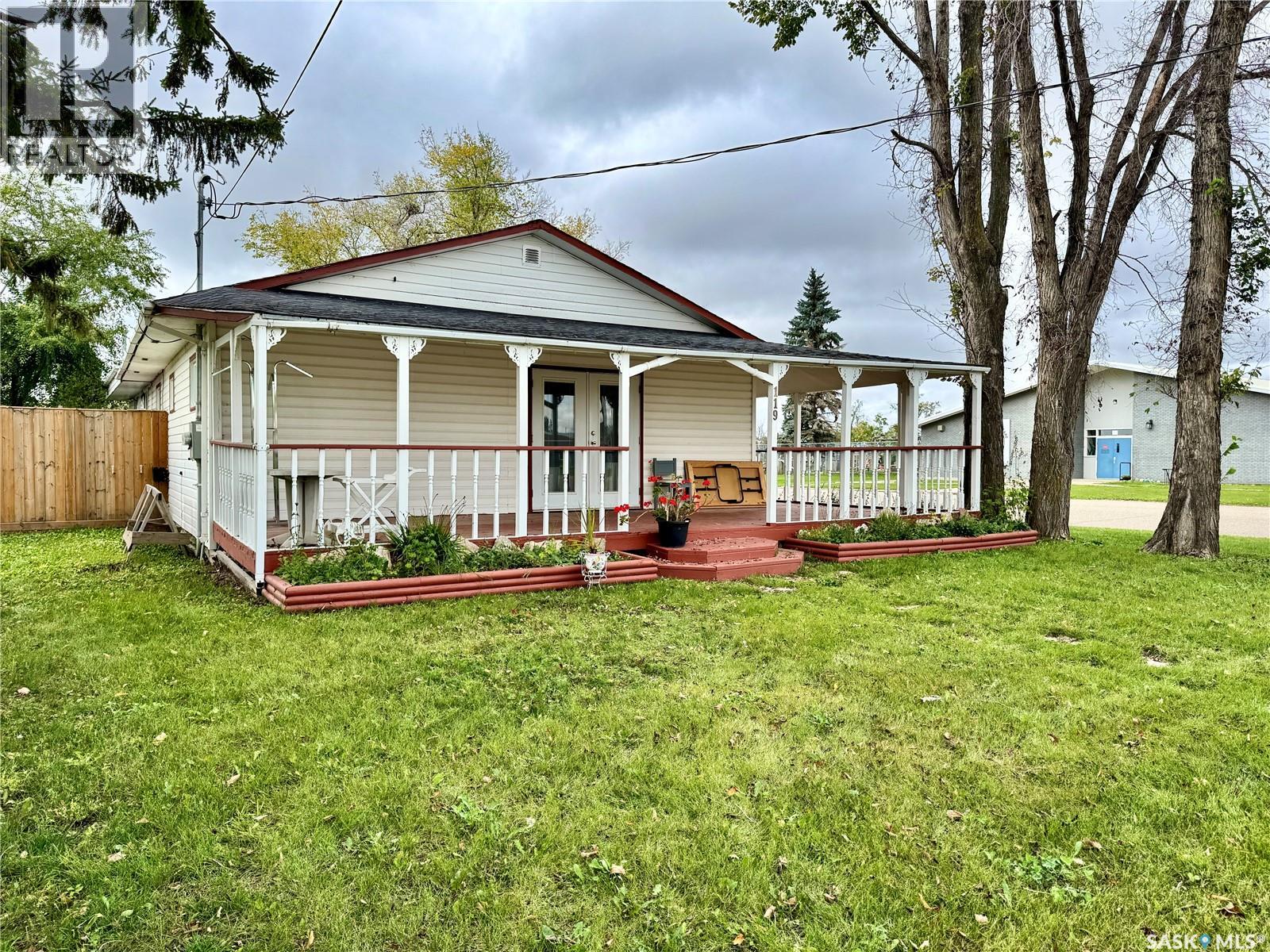 119 Raikes St, Churchbridge, SK S0A 0M0