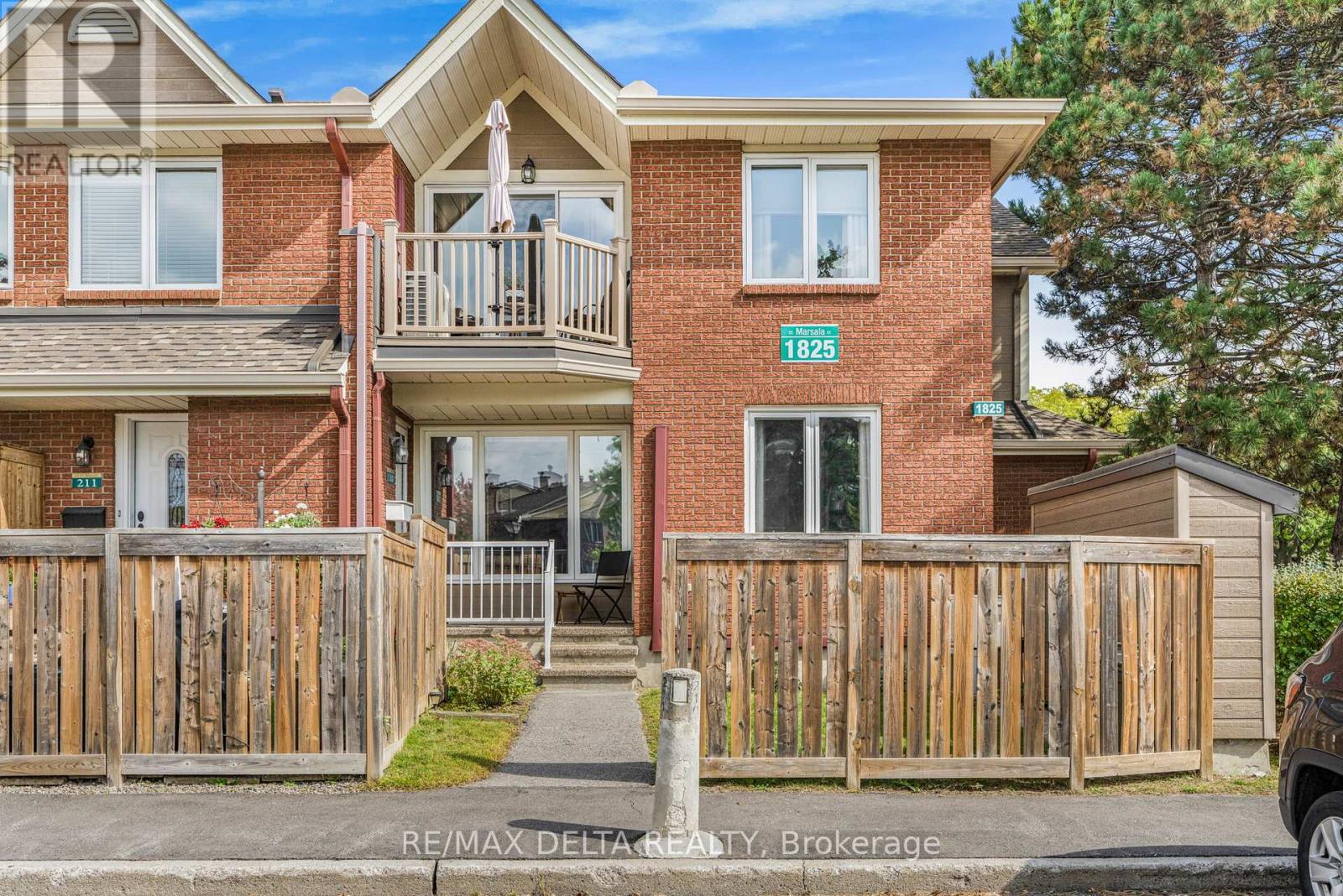 110 1825 Marsala Cres, Ottawa, ON K4A 2E7