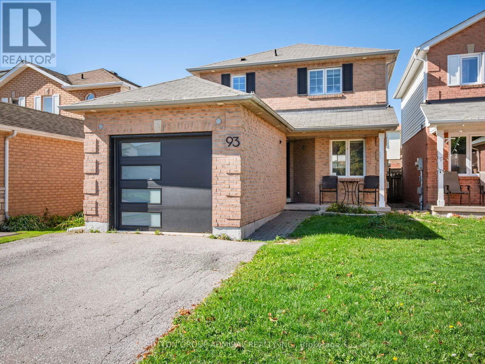 93 Mcmann Cres, Clarington, ON L1E 2W9