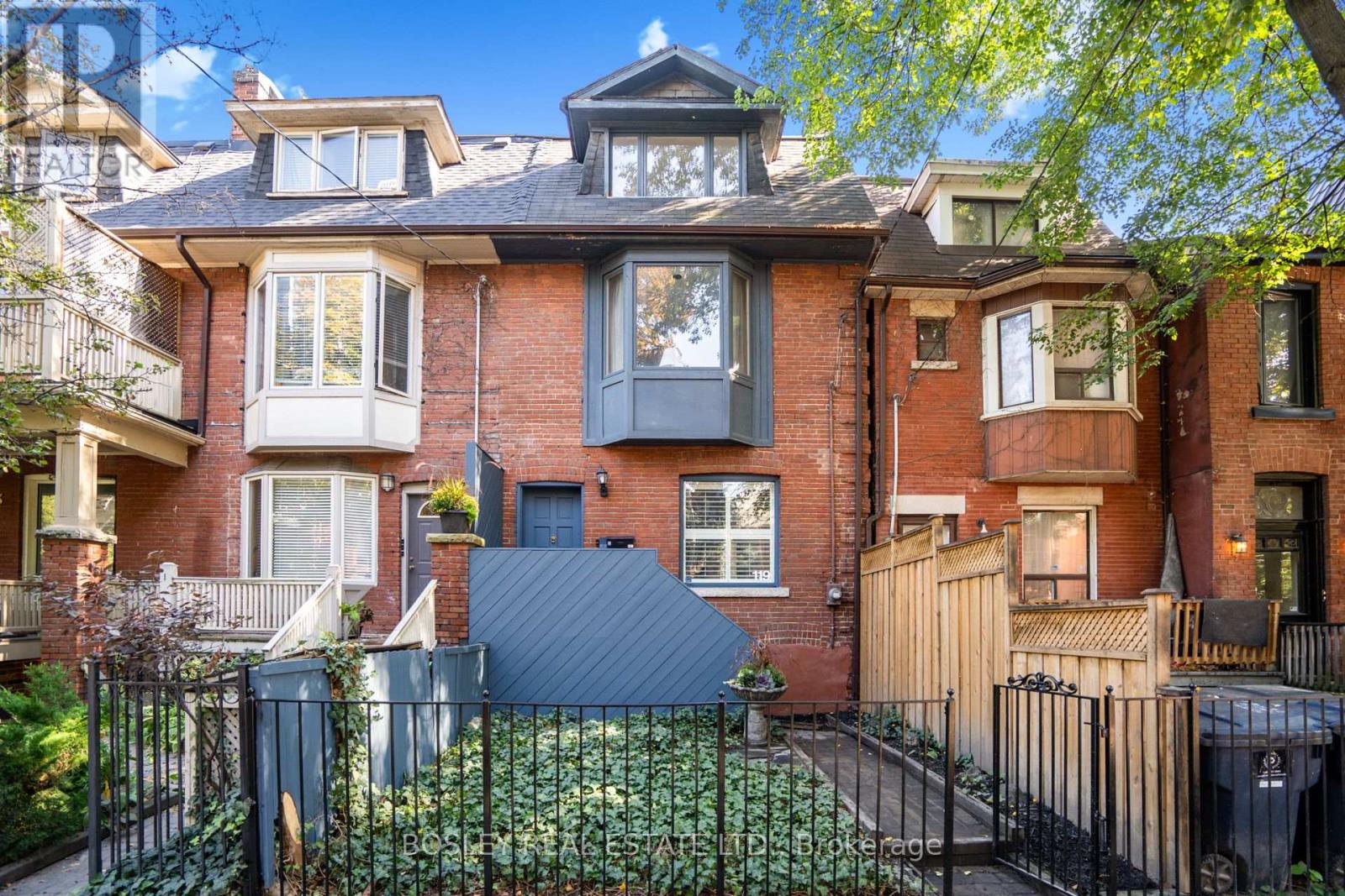 119 Seaton St, Toronto, ON M5A 2T2