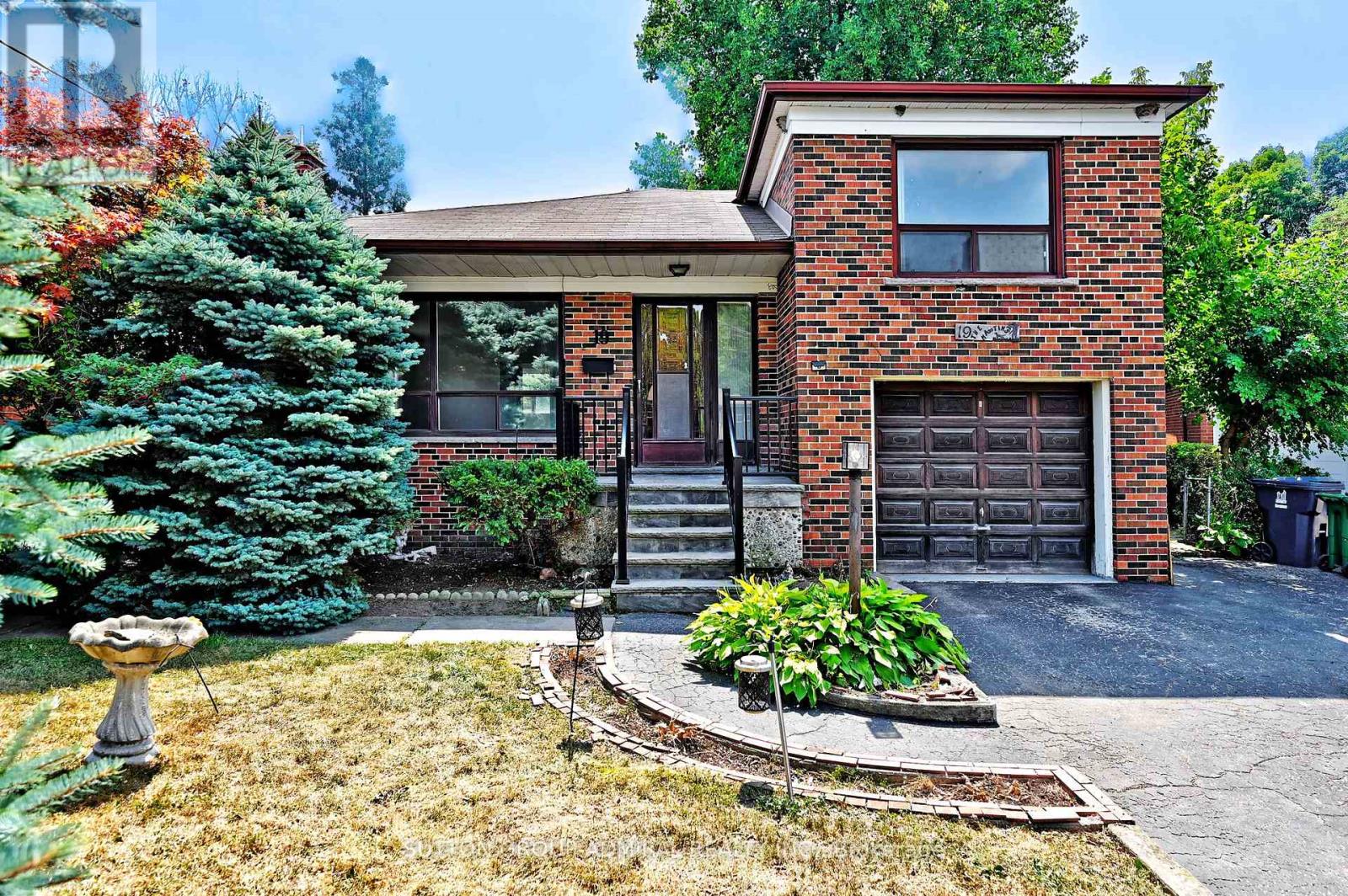 19 Skipton Ct, Toronto Downsview-roding-cfb, ON M3M 2S9