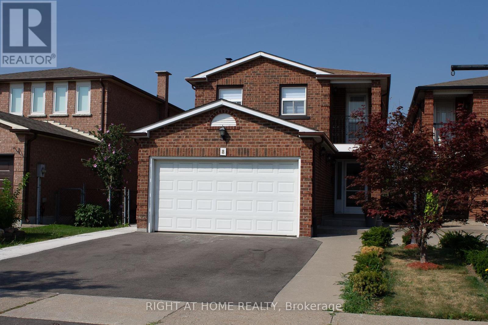 8 Terra Rd W, Vaughan, ON L4L 3J5