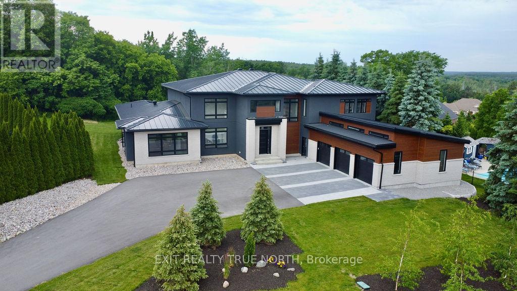 57 Glenhuron Dr, Springwater, ON L4M 6T4