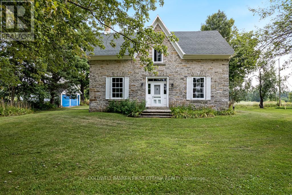2565 Christie Lake Rd, Tay Valley, ON K7H 3C6
