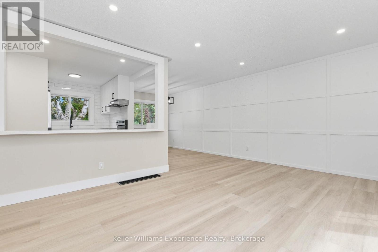 739 Ninth Ave, Tay, ON L0K 1R0