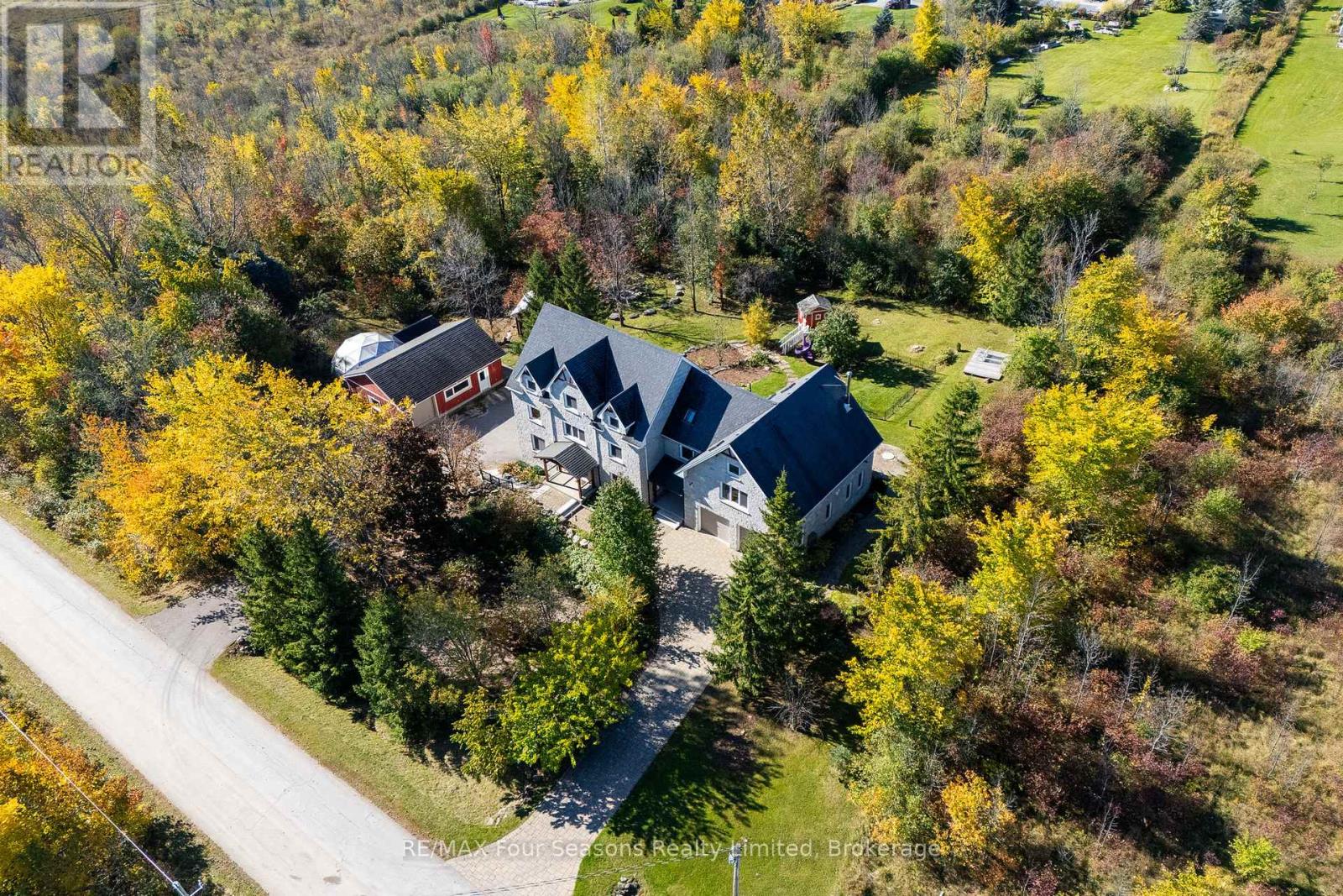 124 Dinsmore St, Meaford, ON N0H 2P0