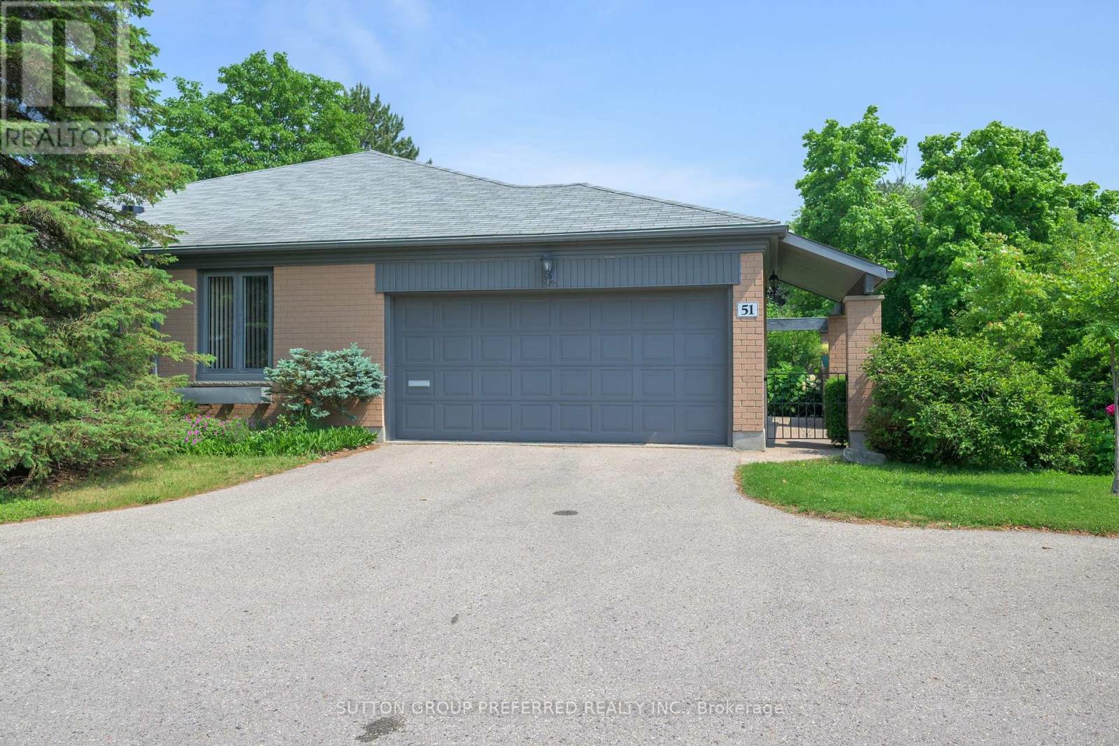51 50 Fiddlers Green Rd, London, ON N6H 4T4
