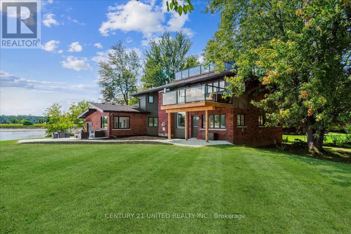 15 Bertha St, Kawartha Lakes, ON K9J 6X3