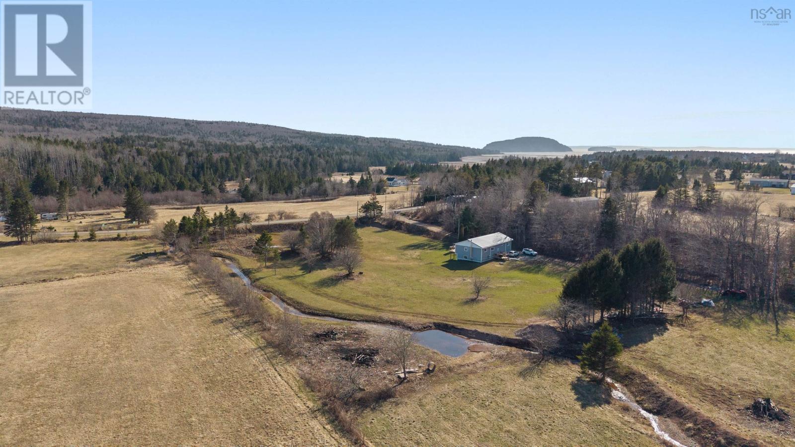 1197 Highway 2, Five Islands, NS B0M 1K0