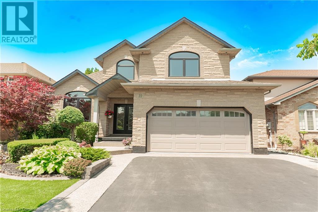 22 Tuscani Dr, Hamilton, ON L8E 5W4