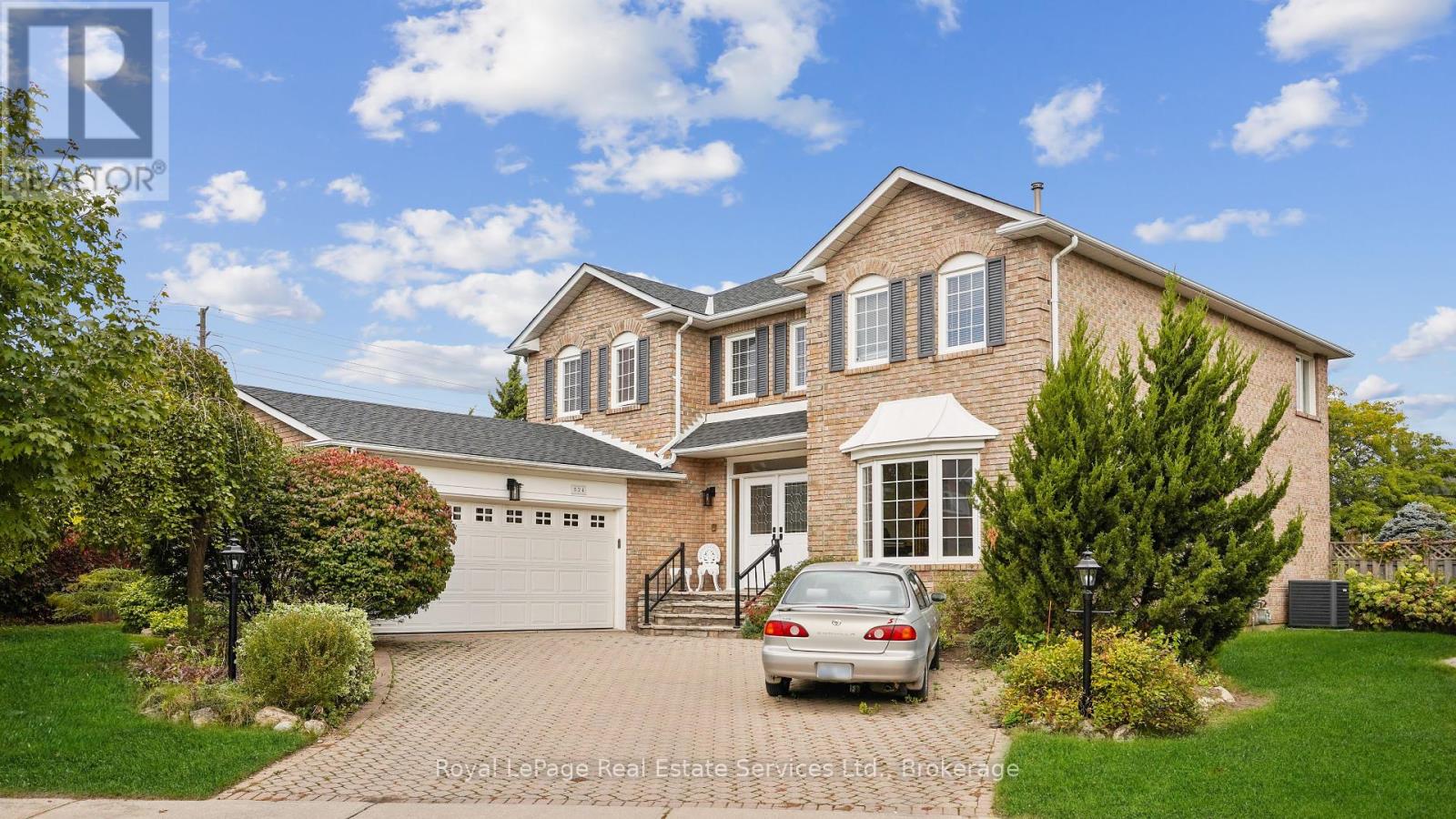 524 Chillingham Cres, Oakville, ON L6J 6N7