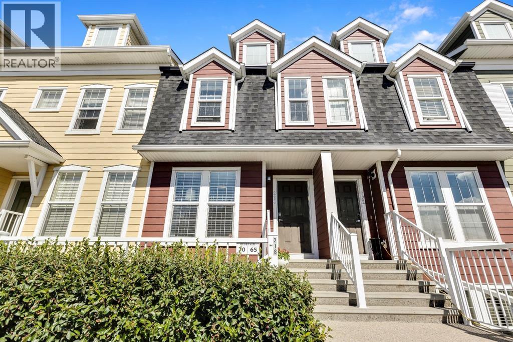 220 Mckenzie Towne Close SE, Calgary, AB T2Z 1A9
