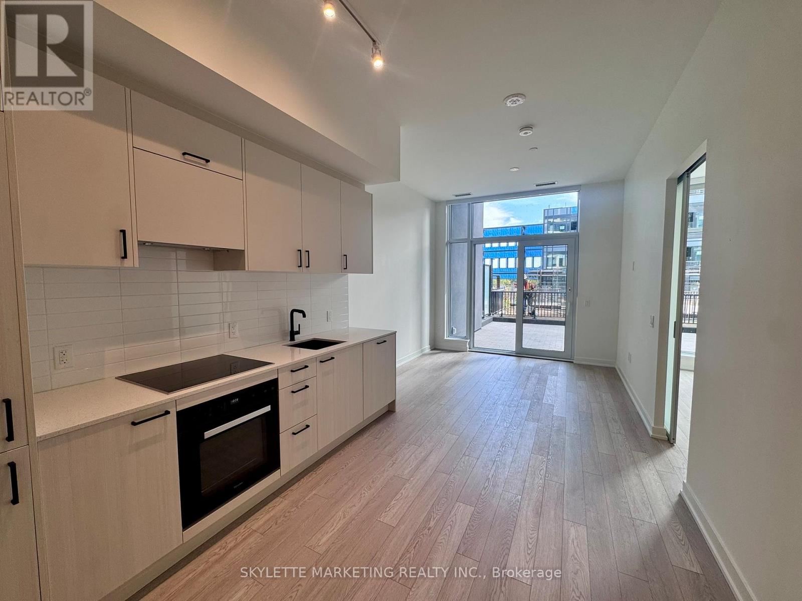118 1 Kyle Lowry Rd, Toronto Banbury-don Mills, ON M3C 0S6