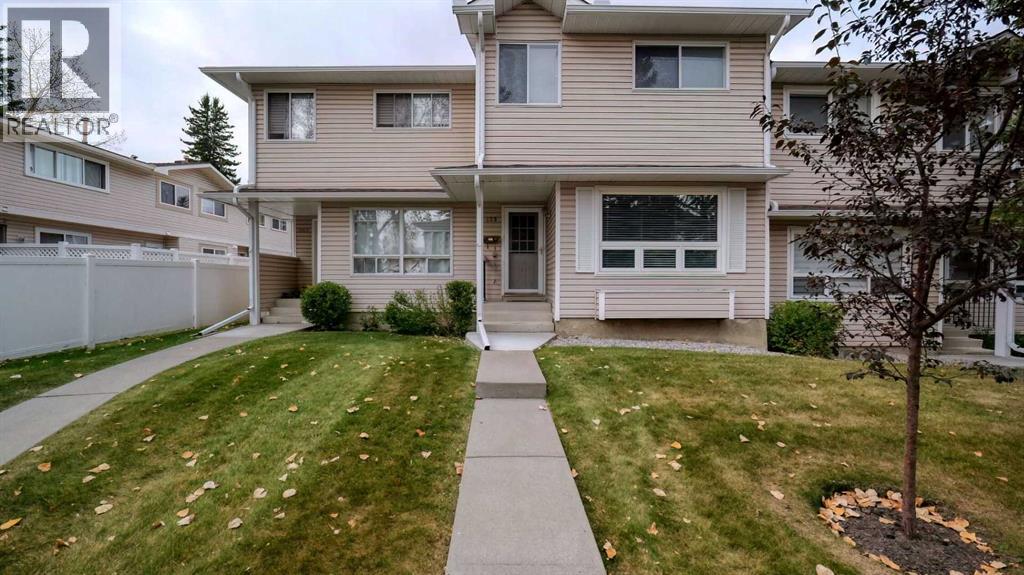 135 Woodsman Ln SW, Calgary, AB T2W 4Z5