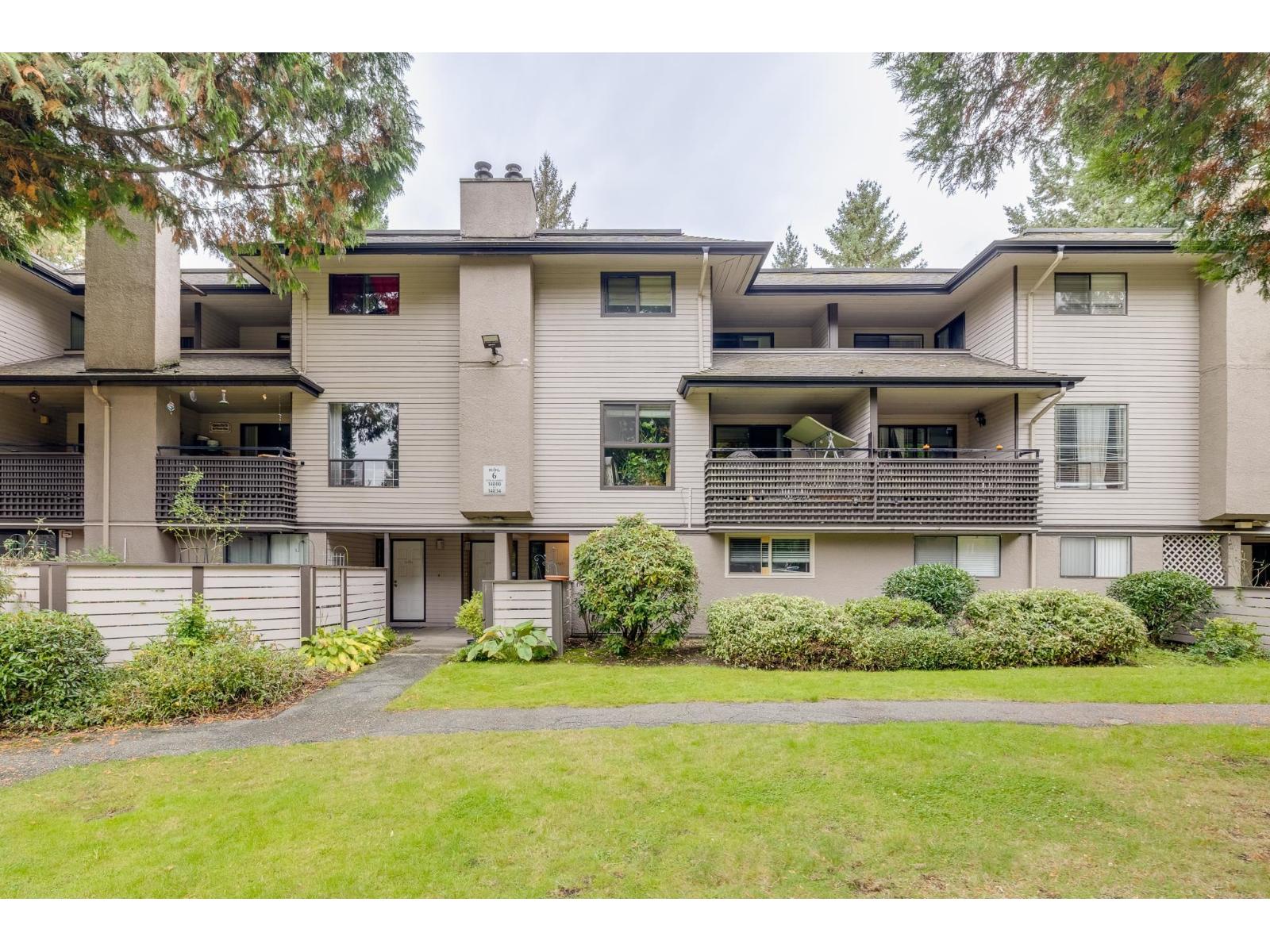 14810 Holly Park Ln, Surrey, BC V3R 6Y2